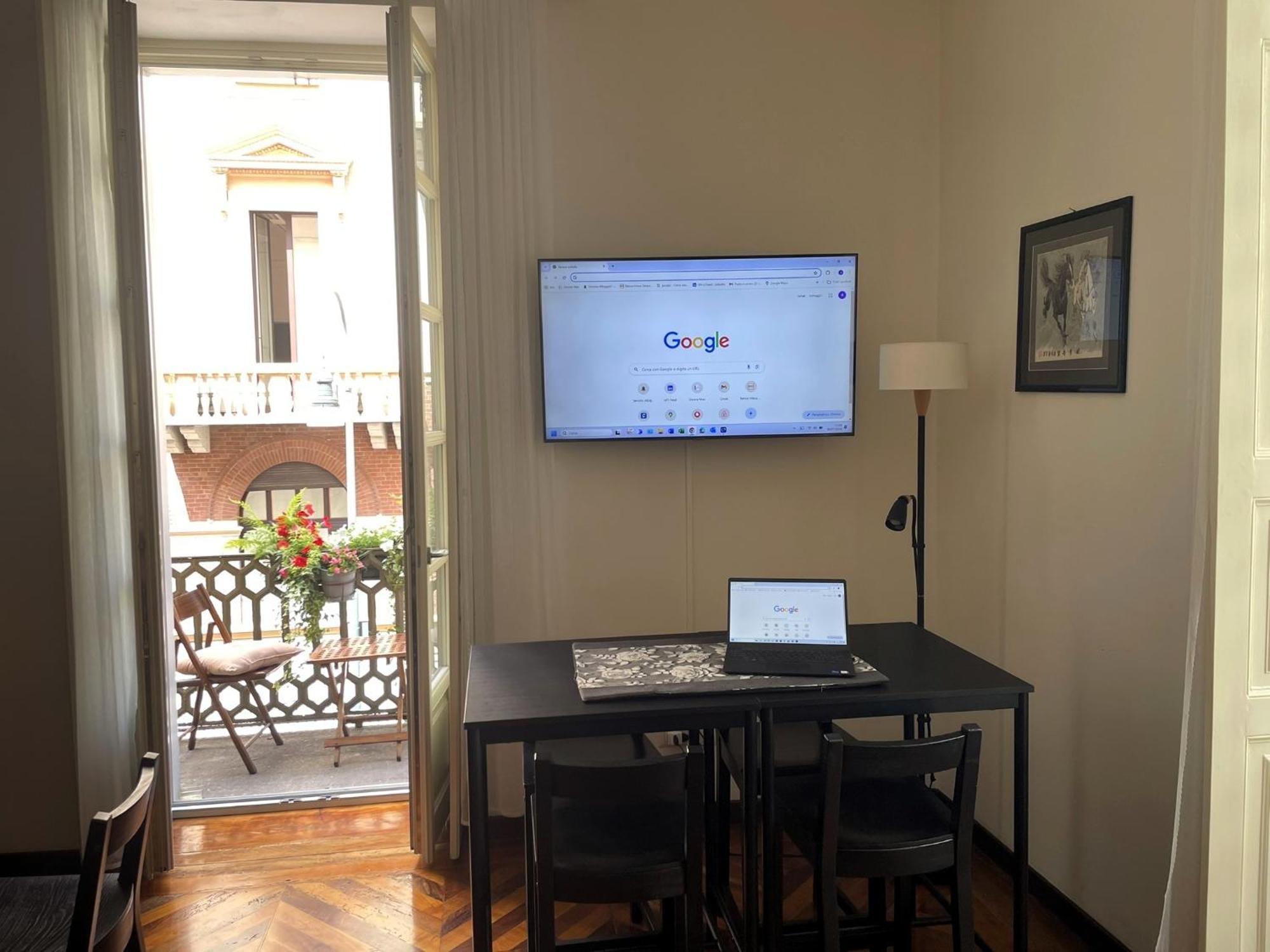 Emozione Torino - Affascinante, Silenzioso, In Palazzo D'Epoca Pressi Piazza Solferino Apartment Luaran gambar